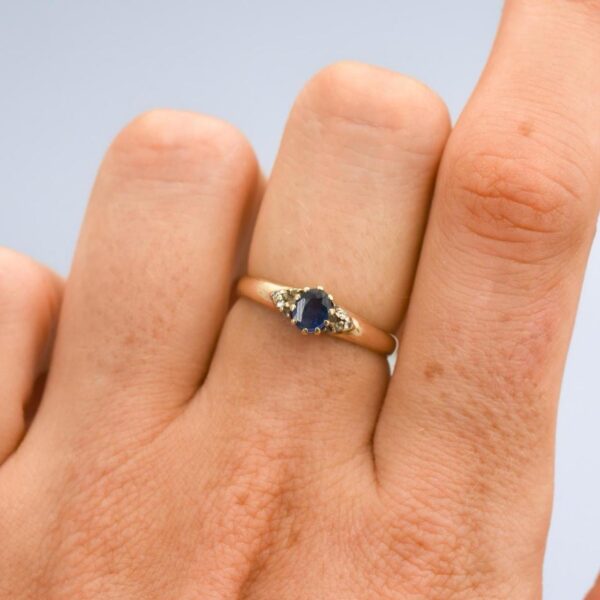 9K Gold Sapphire & Diamond Ring