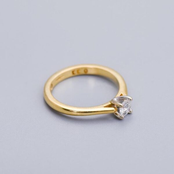 18K Gold Diamond Solitaire Ring