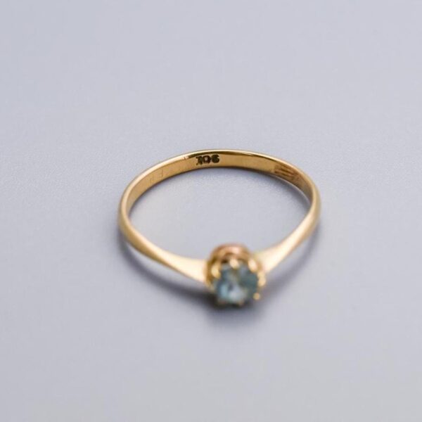 9K Gold Aquamarine Ring