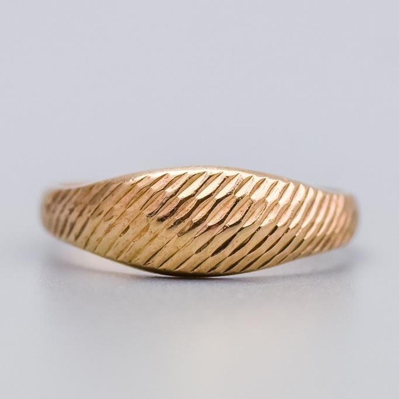 9K Gold Textured Band