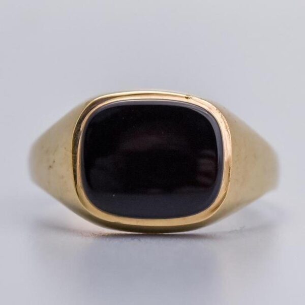 9K Gold Onyx Signet Ring