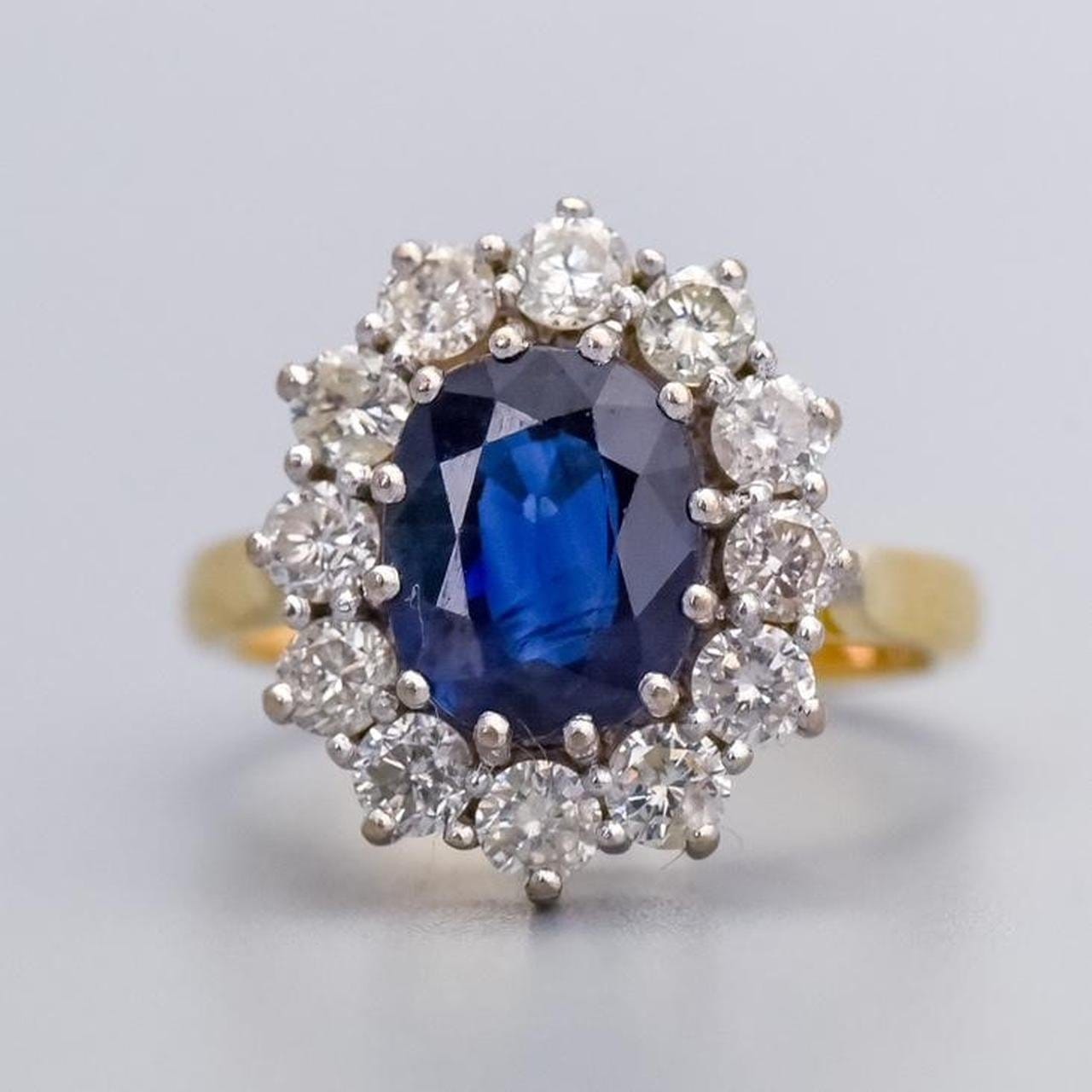 18K Gold Sapphire and Diamond Ring