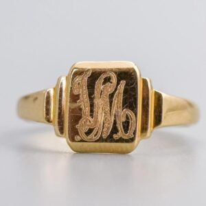 9K Gold Signet Ring