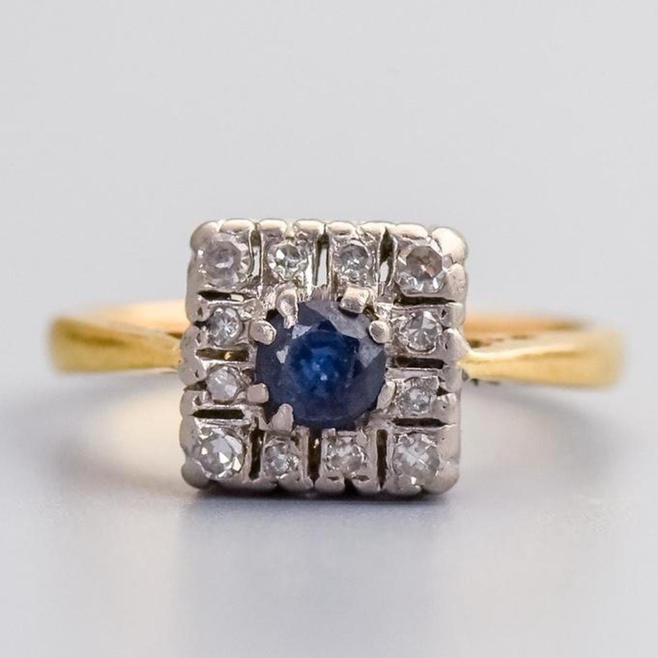 18K Gold Art Deco Sapphire & Diamond Ring