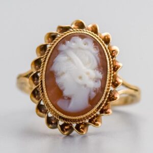9K Gold Cameo Ring