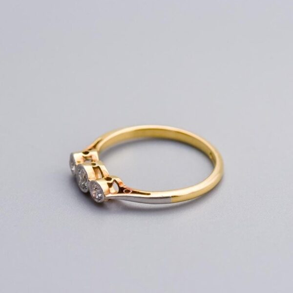 18K Gold Art Deco Diamond Trilogy Ring