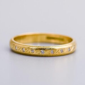 18K Gold Diamond Band