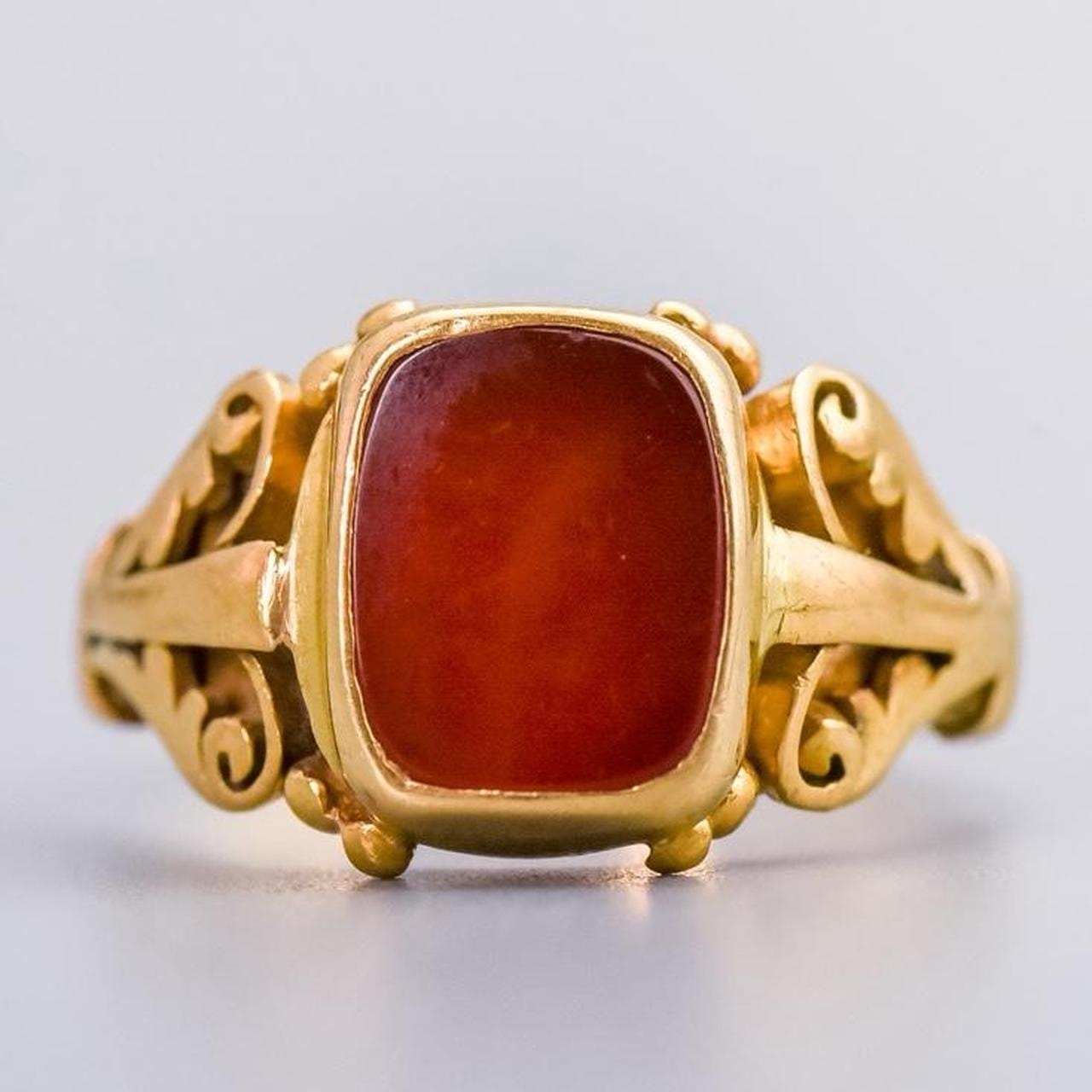 18K Gold Antique Carnelian Signet Ring