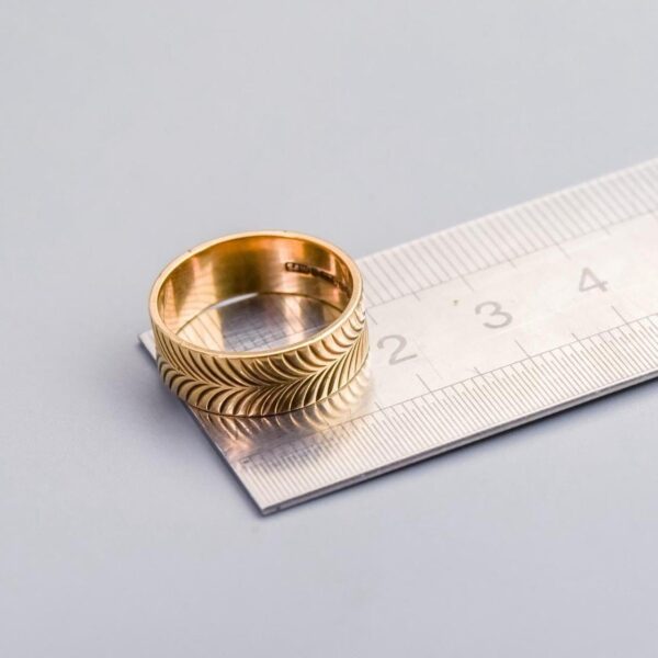 9K Gold Patterned Band