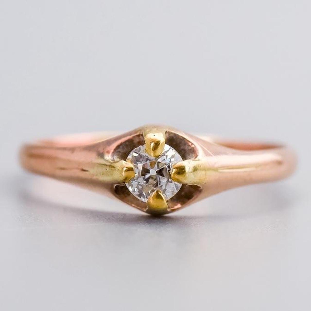 14K Gold Antique Solitaire Diamond Ring