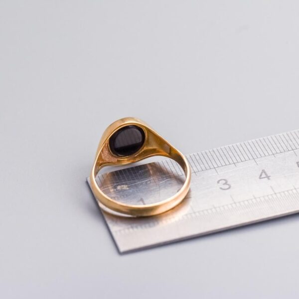 9K Gold Onyx Signet Ring