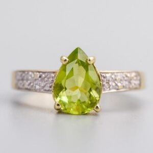 9K Gold Peridot Ring