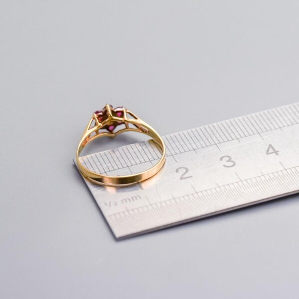 9K Gold Ruby Flower Ring