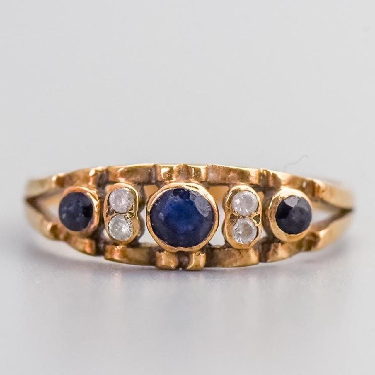 9K Gold Sapphire & CZ Ring