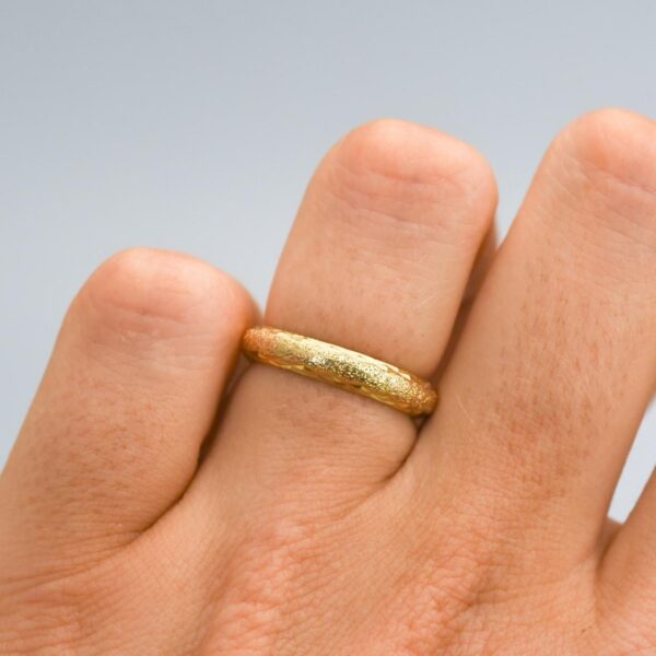9K Gold Textured Band