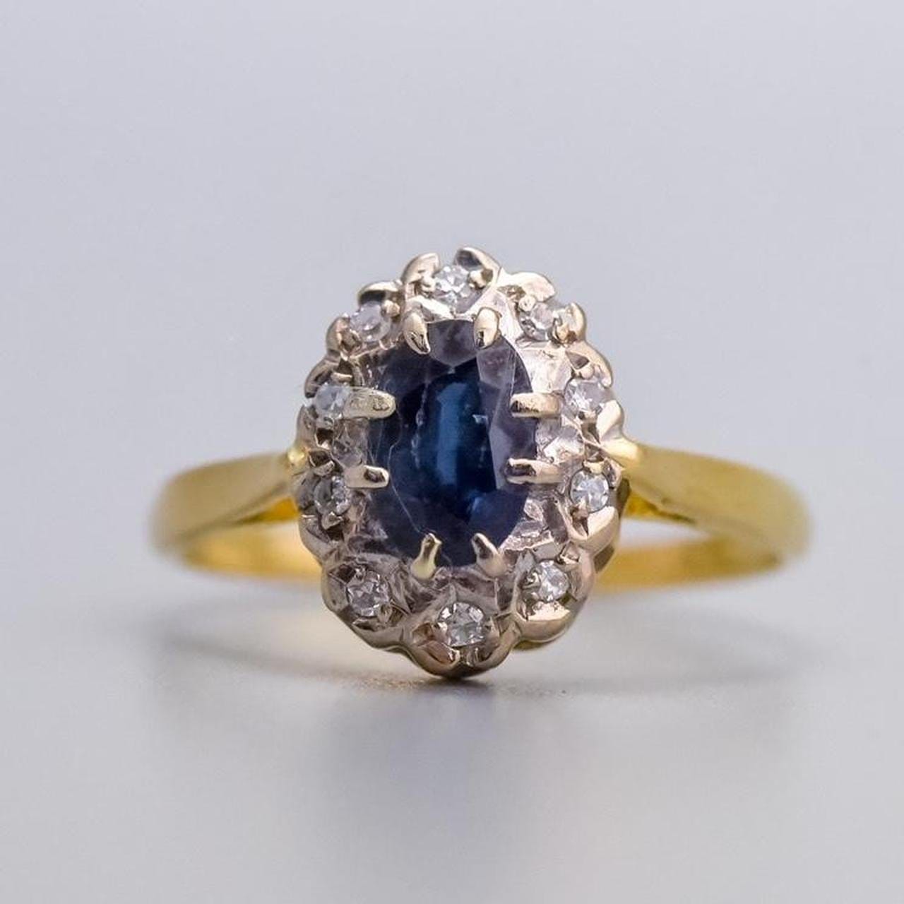 18K Gold Sapphire and Diamond Ring