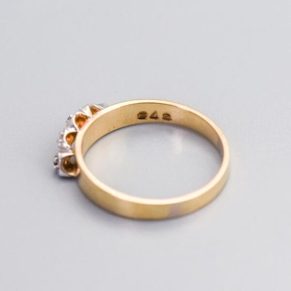 9K Gold Sapphire & Diamond Crescent Ring