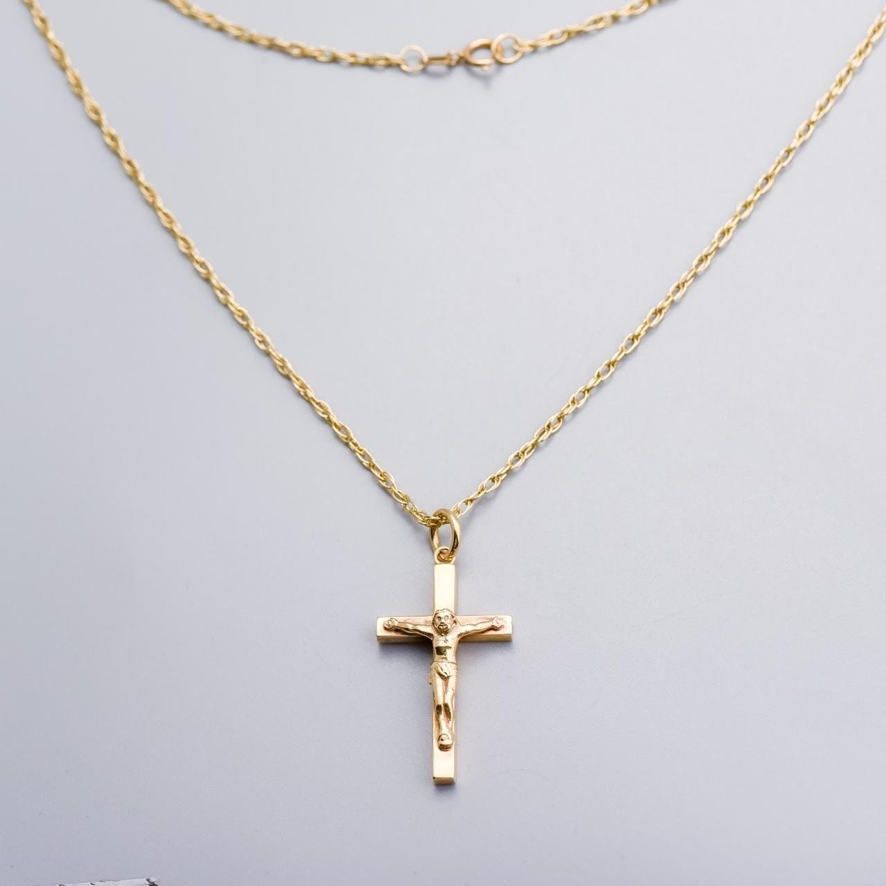 9K Gold Cross Pendant Necklace