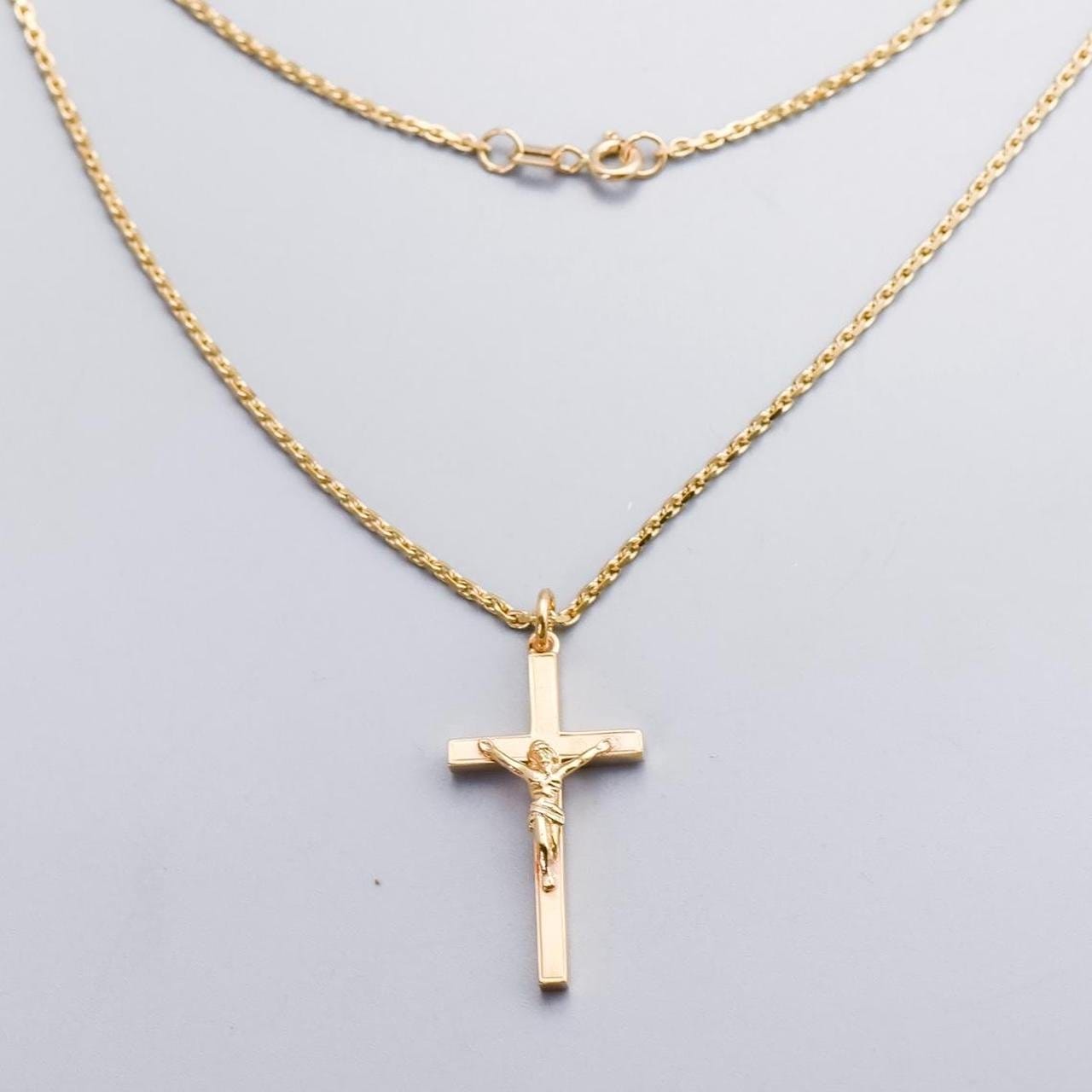 9K Gold Cross Pendant Necklace