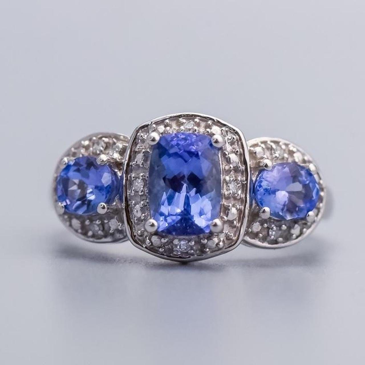 14K White Gold Tanzanite Ring