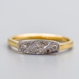 18K Gold Art Deco Diamond Ring