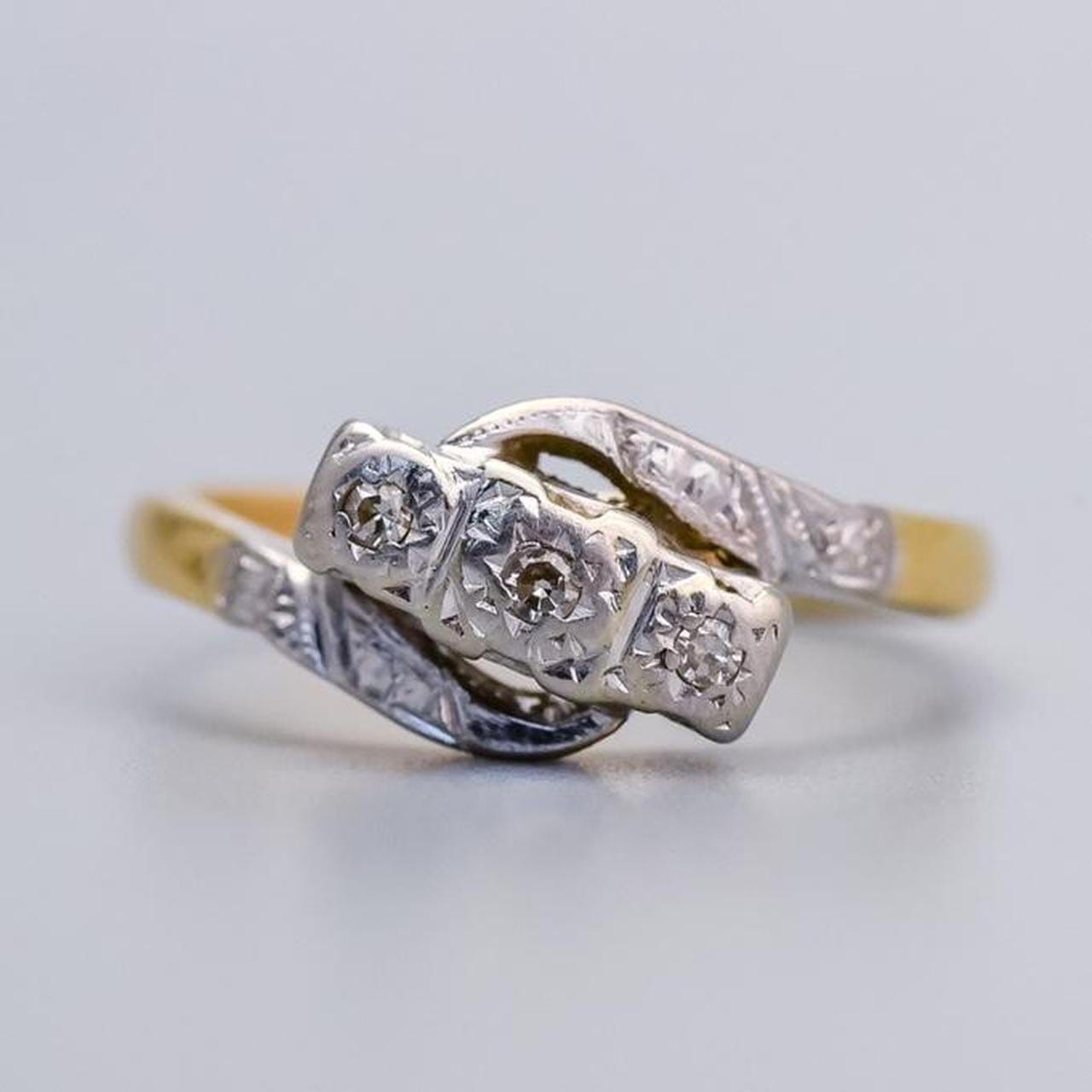 18K Gold Art Deco Diamond Crossover Ring