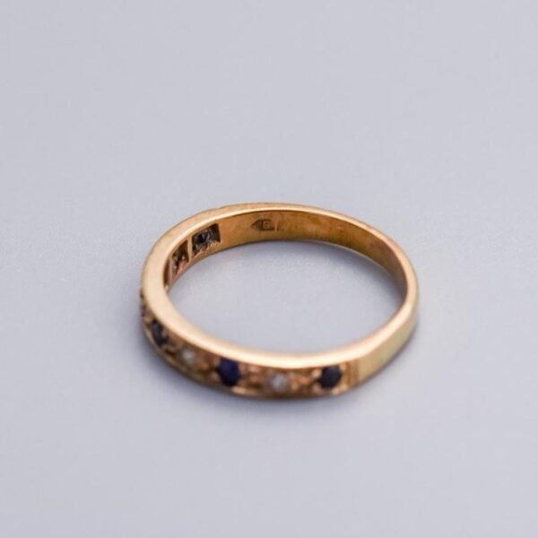 9K Gold Sapphire and CZ Ring