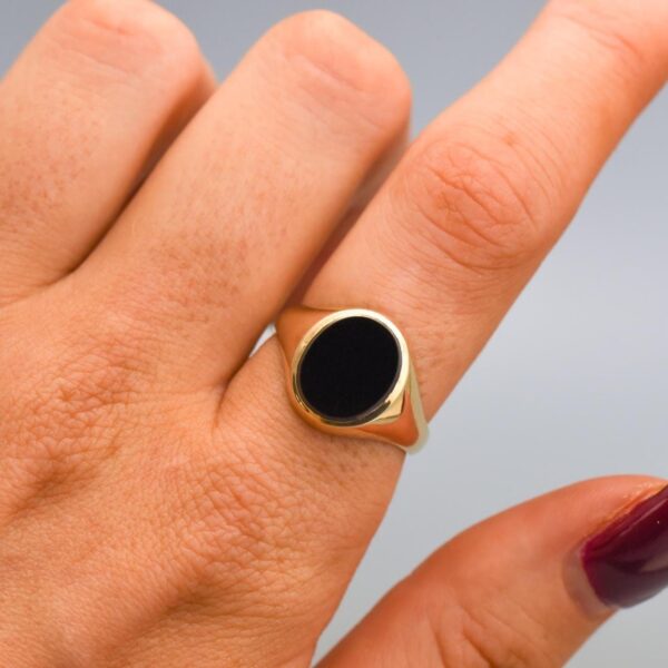 9K Gold Onyx Signet Ring
