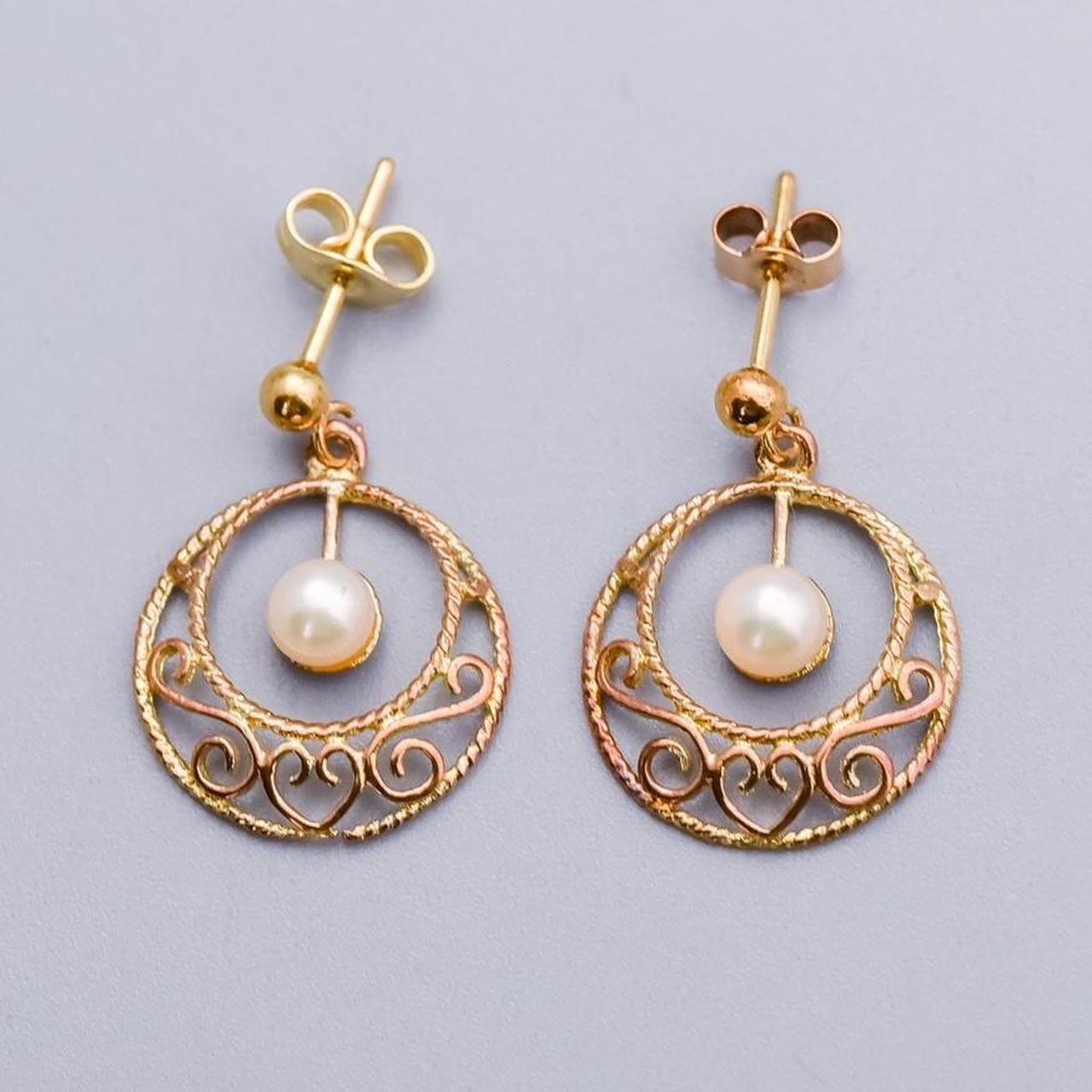 9K Gold Dangly Pearl Earrings