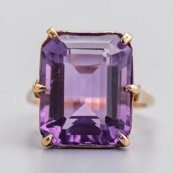 9K Gold Amethyst Ring