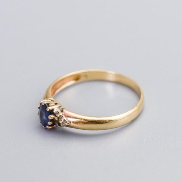 9K Gold Sapphire & Diamond Ring