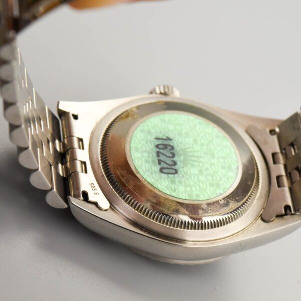 Rolex Date Just 16220 2005 (Box and Papers)