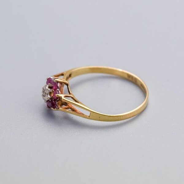 9K Gold Ruby Flower Ring