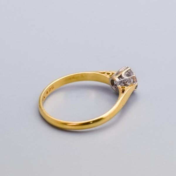 18K Gold Diamond Solitaire Ring
