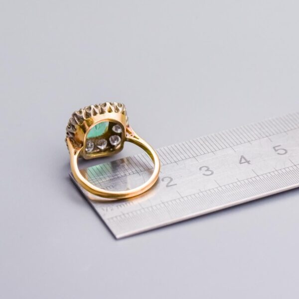 Solid 18K Gold Emerald and Diamond Ring
