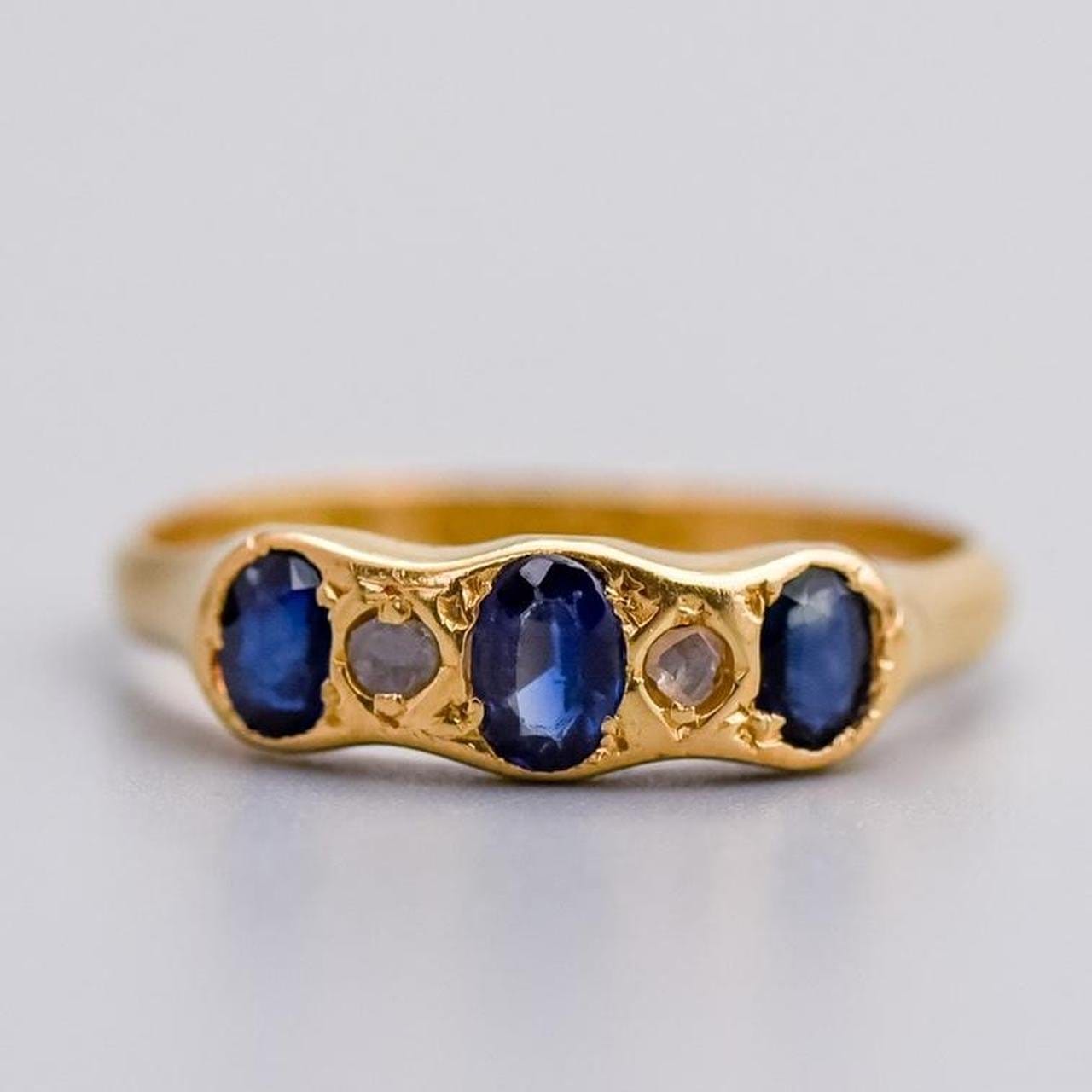 18K Gold Antique Sapphire and Diamond Gypsy Ring