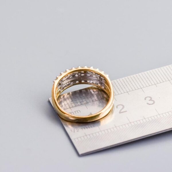 9K Gold Diamond Cluster Ring