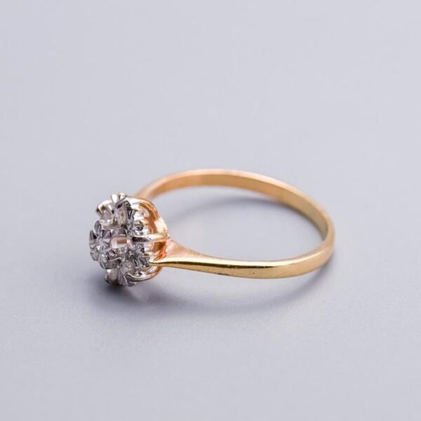 9K Gold Diamond Cluster Ring