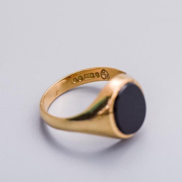 9K Gold Onyx Signet Ring