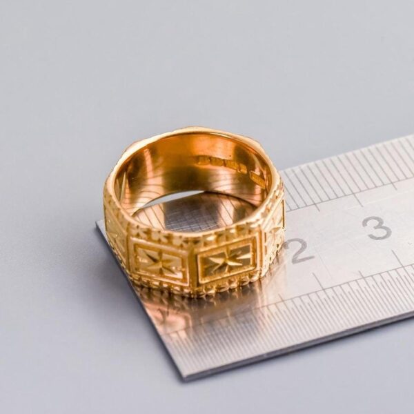 18K Gold Edwardian Starburst Band