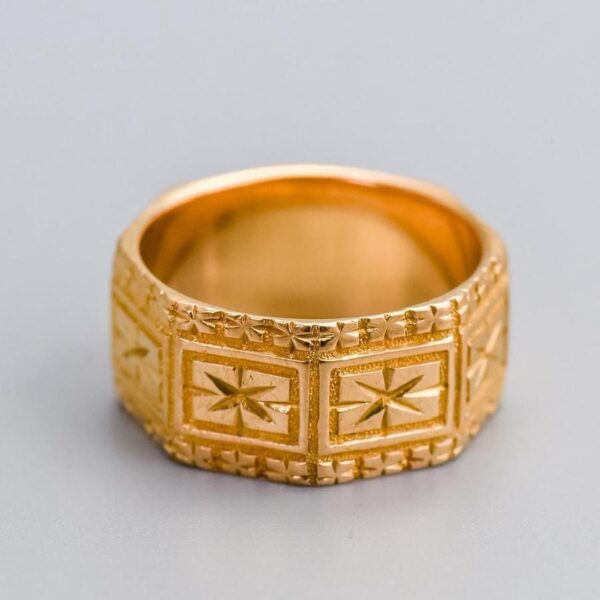 18K Gold Edwardian Starburst Band
