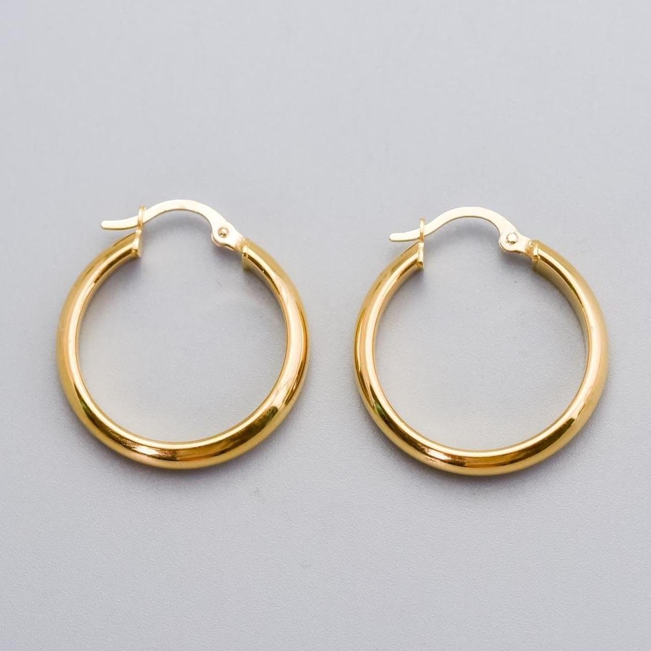 18K Gold Hoop Earrings