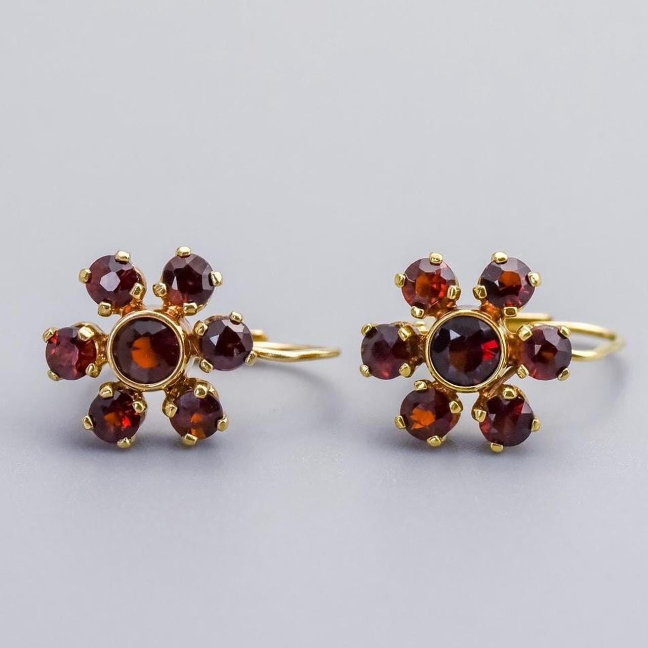 9K Gold Garnet Cluster Huggie Earrings