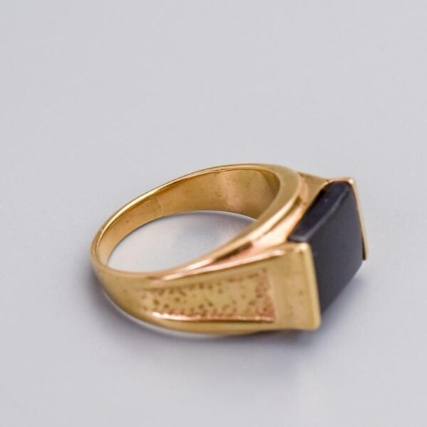 9K Gold Onyx Signet Ring