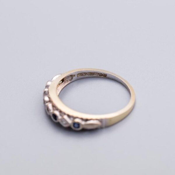 18K Gold Sapphire and Diamond Ring