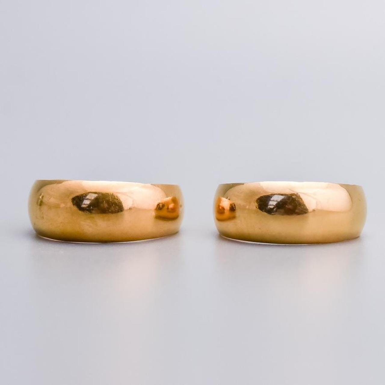 18K Gold Hoop Earrings