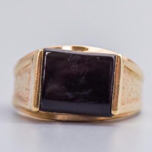 9K Gold Onyx Signet Ring