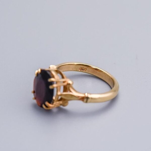 9K Gold Red Garnet Ring
