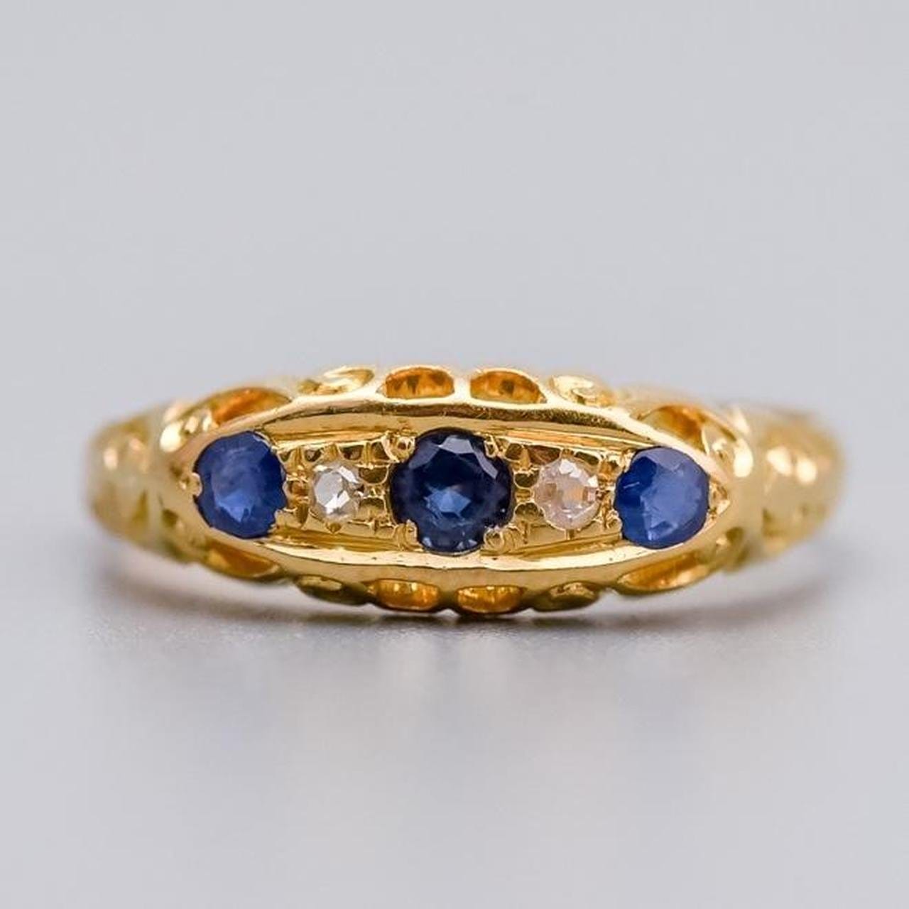 18K Gold Antique Sapphire and Diamond Gypsy Ring