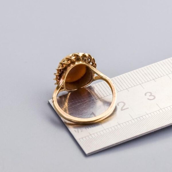 9K Gold Cameo Ring